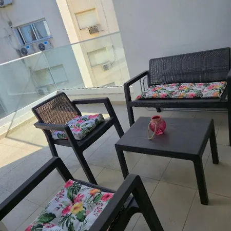 Bright With A Sea-view On The First Line Apartment Larnaka